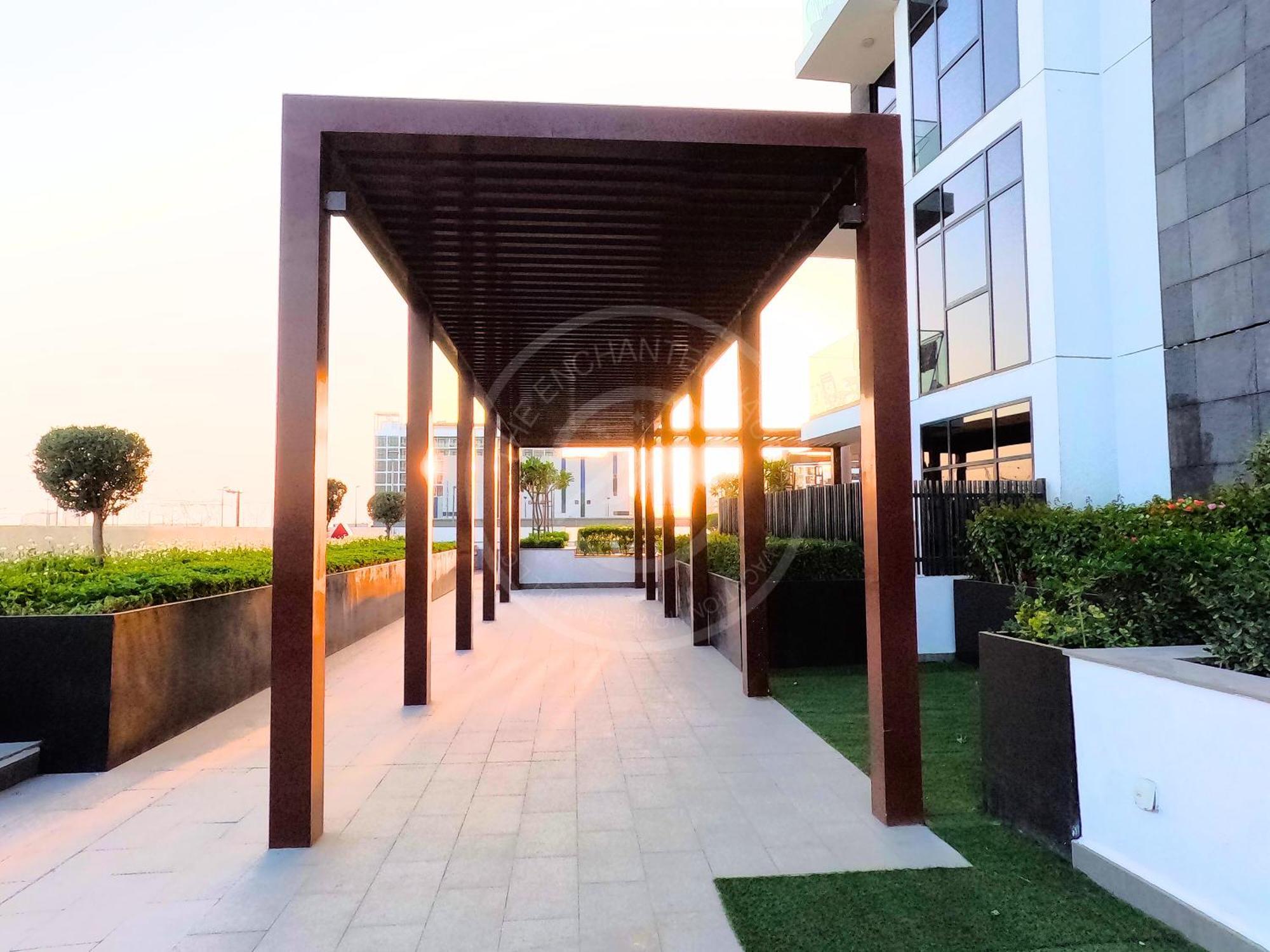 Luxury In Meydan, Furnished With Wifi, Terrace, Gym, Pool & Free Parking *