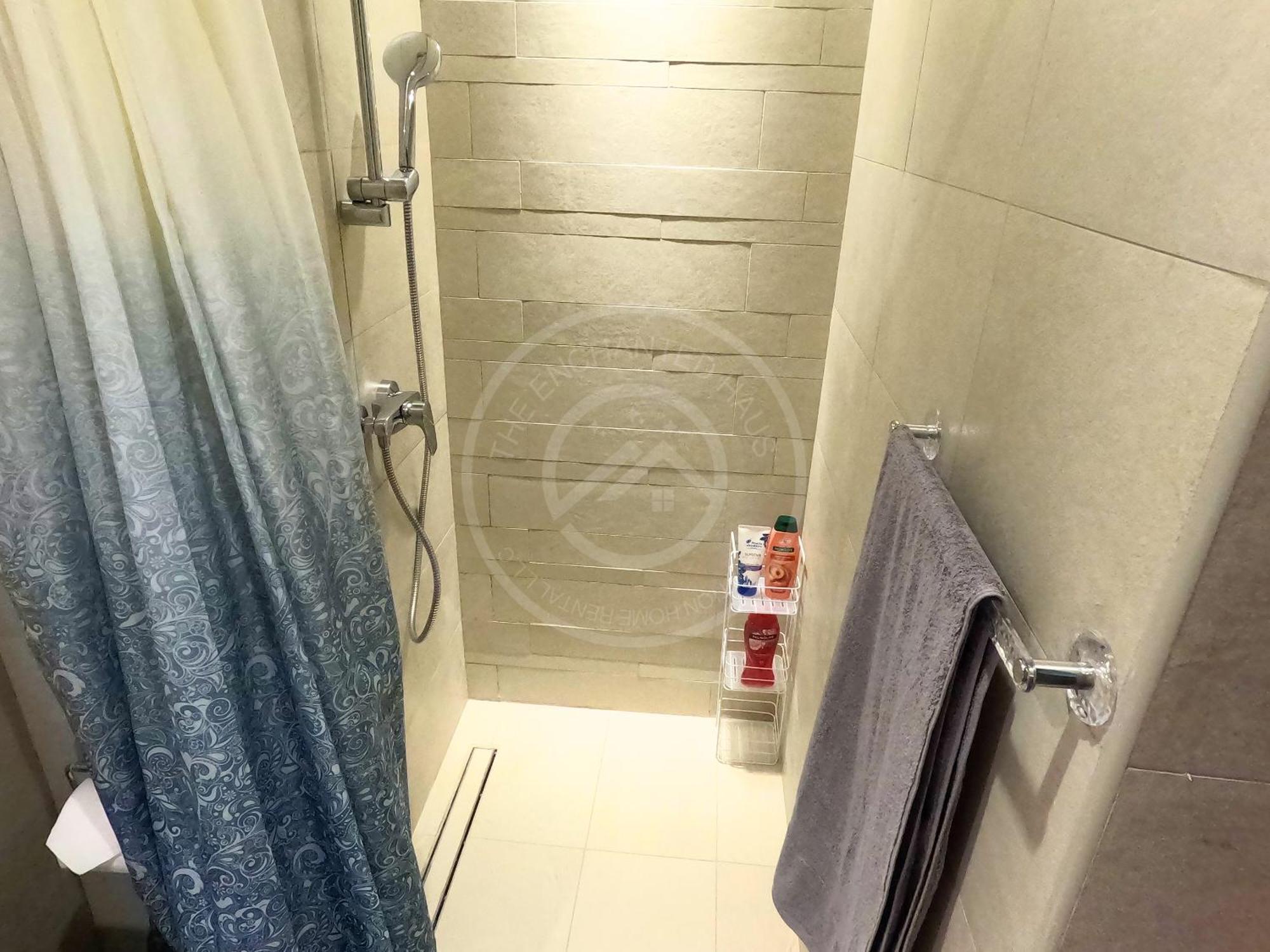 Luxury In Meydan, Furnished With Wifi, Terrace, Gym, Pool & Free Parking Dubai