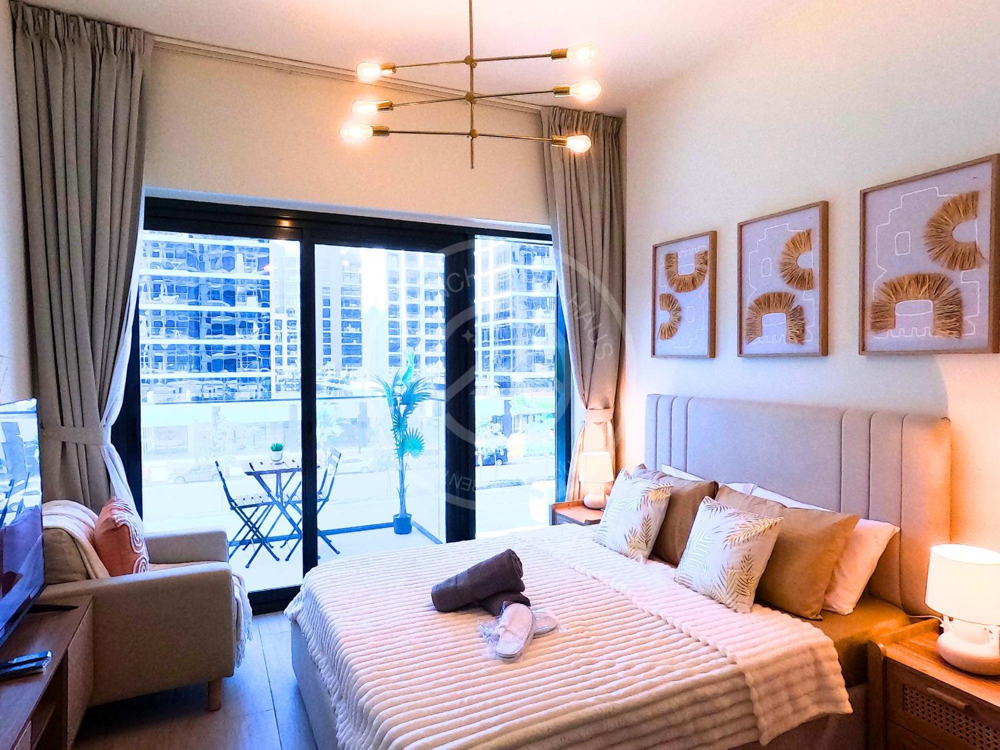 Apartment Luxury In Meydan, Furnished With Wifi, Terrace, Gym, Pool & Free Parking Dubai